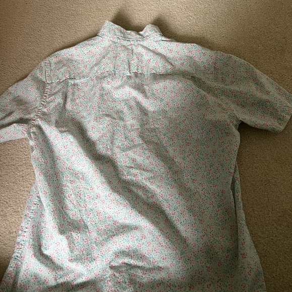 Gap short sleeve button down - Picture 2 of 3